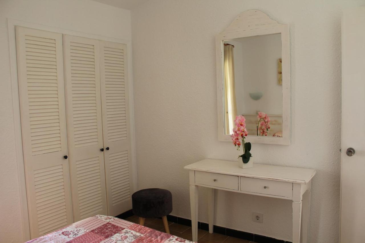 Apartamento Con Piscina En Ciudadela, Cala En Blanes Apartment Cala'N Blanes  Bagian luar foto